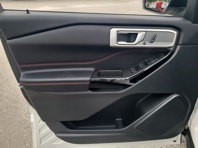 2024 Ford Explorer ST-Line