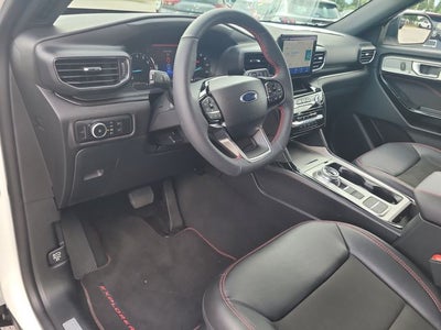 2024 Ford Explorer ST-Line