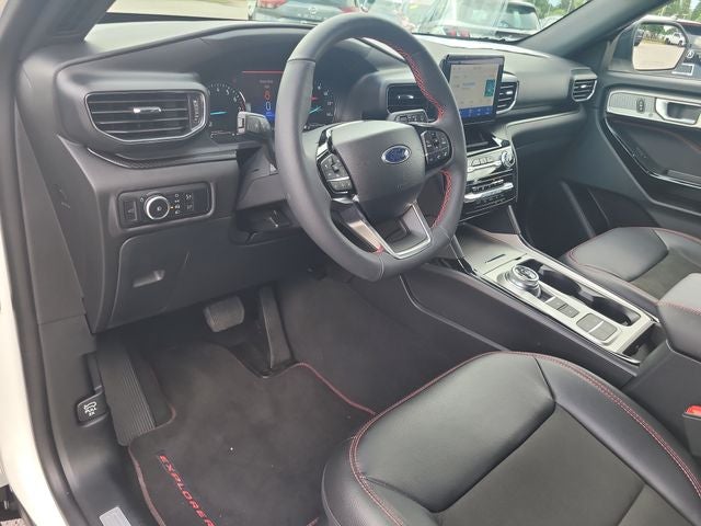 2024 Ford Explorer ST-Line
