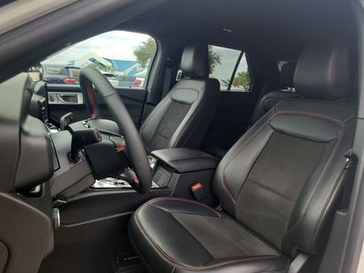 2024 Ford Explorer ST-Line