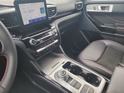 2024 Ford Explorer ST-Line