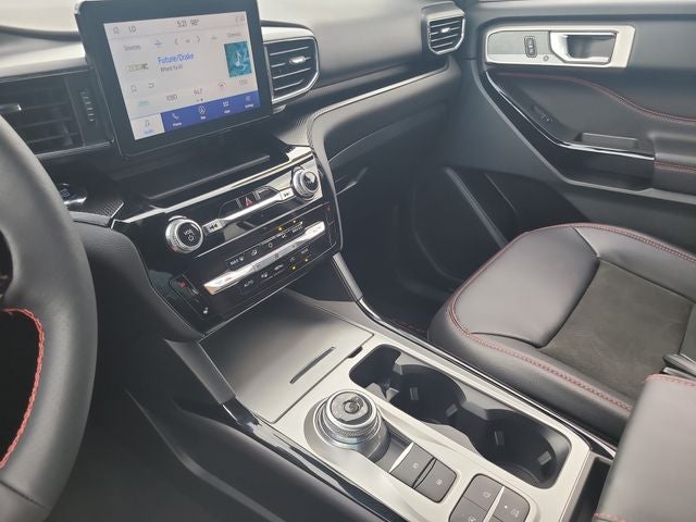 2024 Ford Explorer ST-Line