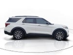 2024 Ford Explorer ST-Line