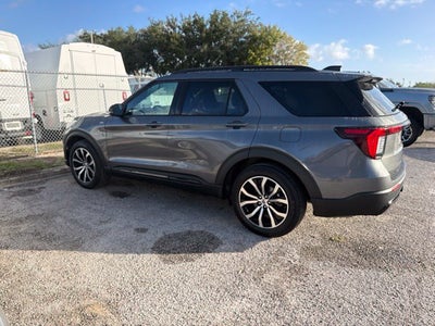 2026 Ford Explorer ST-Line PREMIUM