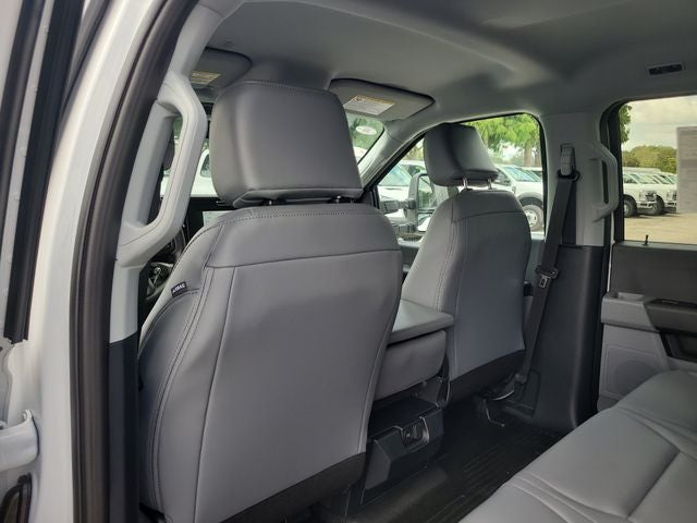 2027 Ford F-250SD XL 4WD CREW CAB