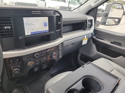 2027 Ford F-250SD XL 4WD CREW CAB