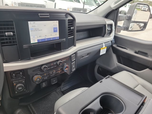 2027 Ford F-250SD XL 4WD CREW CAB