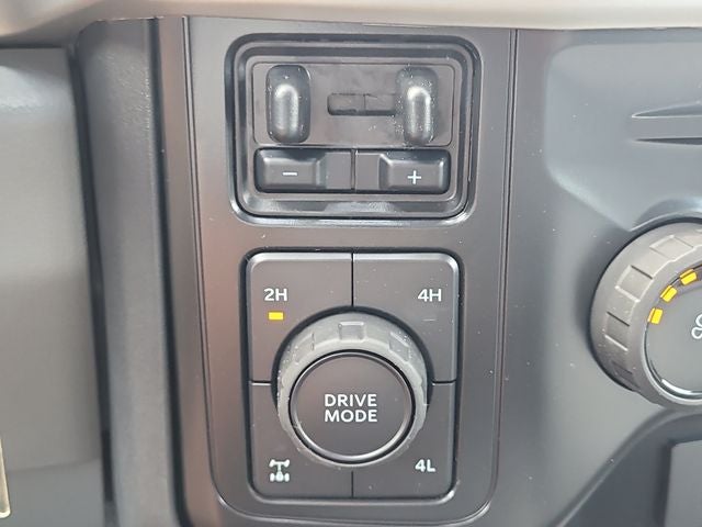 2027 Ford F-250SD XL 4WD CREW CAB