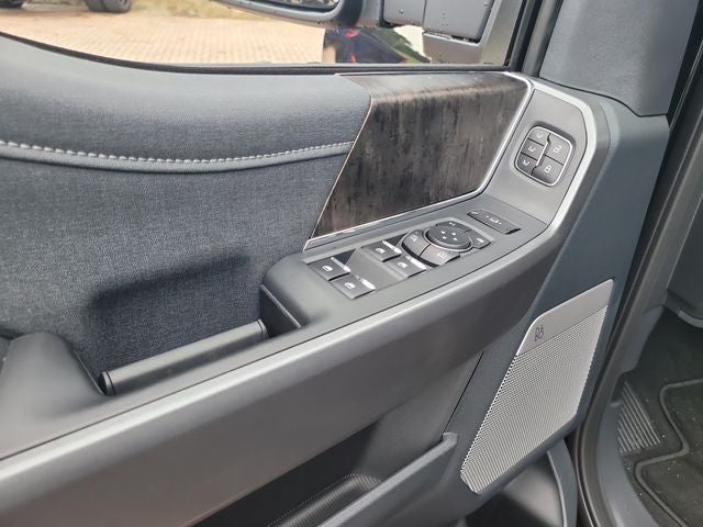 2026 Ford F-250SD Lariat 4WD CREW CAB