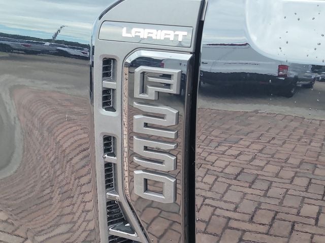 2026 Ford F-250SD Lariat 4WD CREW CAB