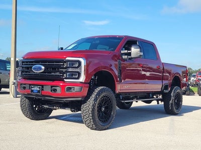 2026 Ford F-250SD Platinum 4WD CREW CAB / LIFTED WHEELS & TIRES