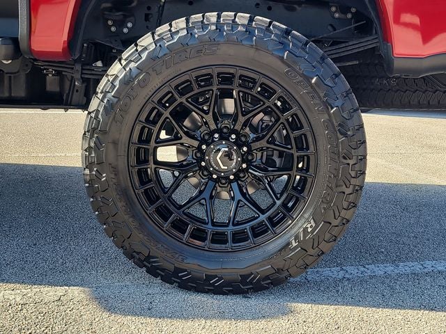2026 Ford F-250SD Platinum 4WD CREW CAB / LIFTED WHEELS & TIRES