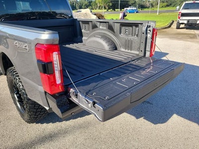 2026 Ford F-250SD Lariat 4WD CREW CAB LEVELING KIT / W TIRES