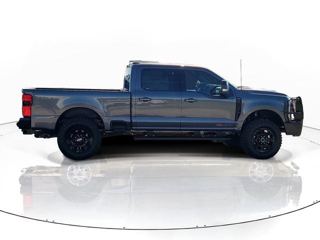2026 Ford F-250SD Lariat 4WD CREW CAB LEVELING KIT / W TIRES
