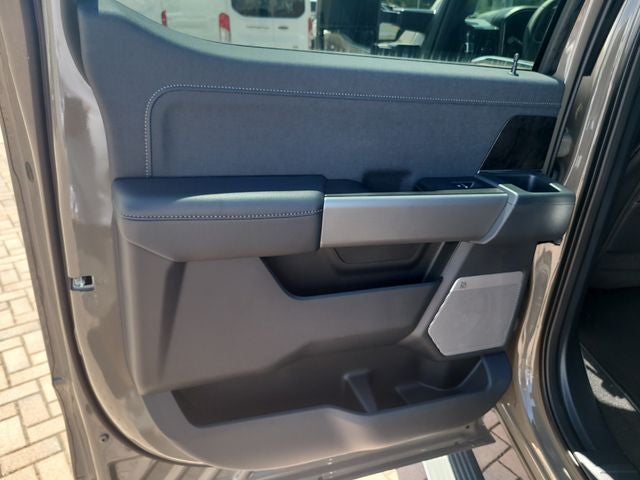 2026 Ford F-250SD Lariat 4WD CREW CAB