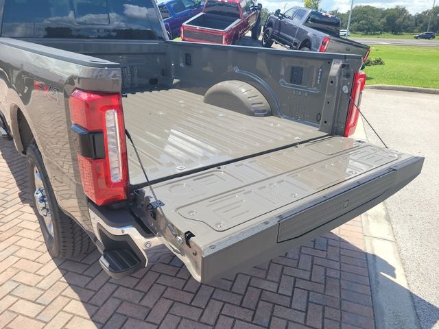 2026 Ford F-250SD Lariat 4WD CREW CAB