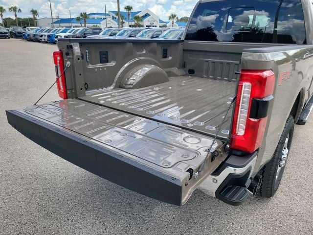 2026 Ford F-250SD Lariat 4WD CREW CAB