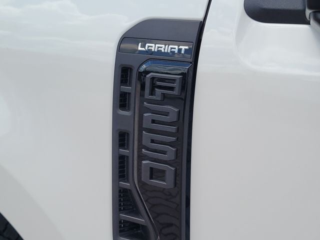 2026 Ford F-250SD Lariat 4WD CREW CAB