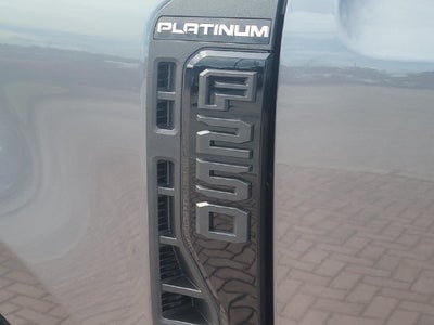 2027 Ford F-250SD Platinum 4WD CREW CAB