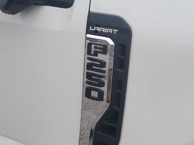 2027 Ford F-250SD Lariat 4WD CREW CAB