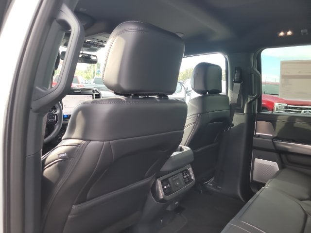 2027 Ford F-250SD Platinum 4WD CREW CAB