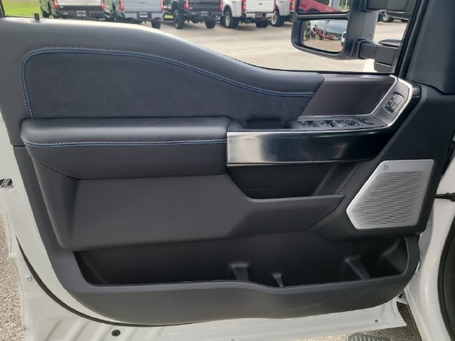 2027 Ford F-250SD Platinum 4WD CREW CAB