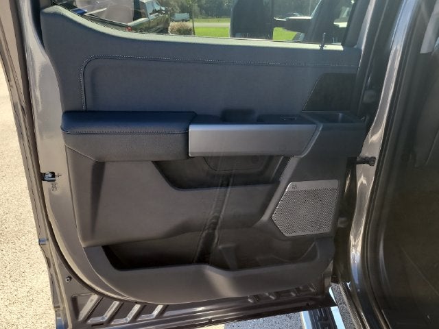 2027 Ford F-250SD Lariat 4WD CREW CAB
