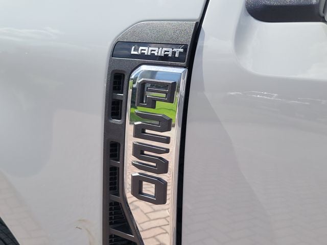 2026 Ford F-250SD Lariat 4WD CREW CAB