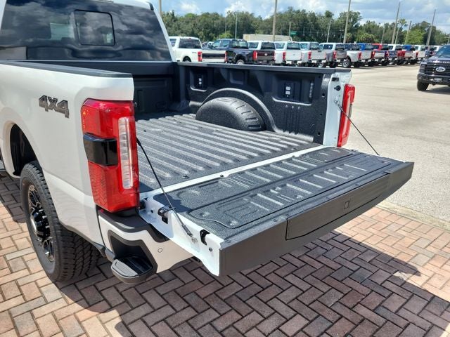 2026 Ford F-250SD Lariat 4WD CREW CAB