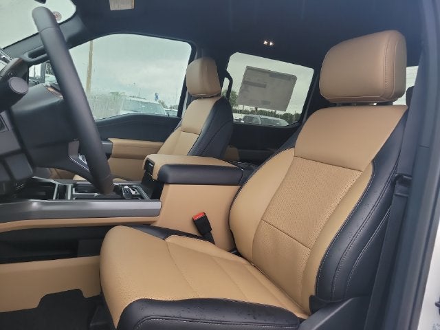 2027 Ford F-250SD Lariat 4WD CREW CAB
