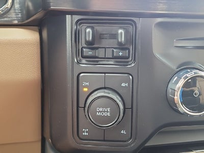 2027 Ford F-250SD Lariat 4WD CREW CAB