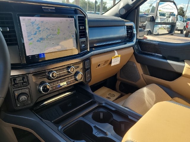 2027 Ford F-250SD Lariat 4WD CREW CAB