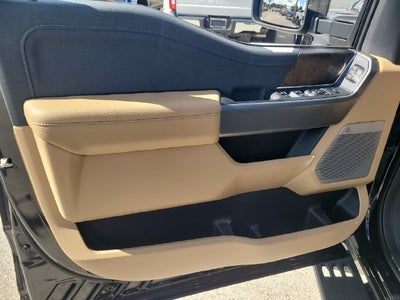2027 Ford F-250SD Lariat 4WD CREW CAB