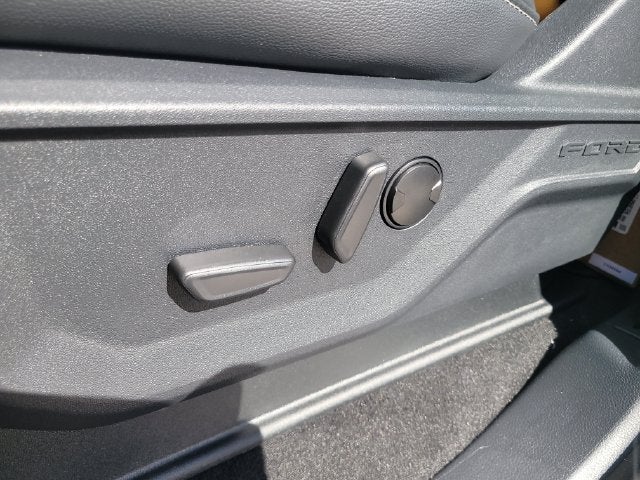 2027 Ford F-250SD Lariat 4WD CREW CAB