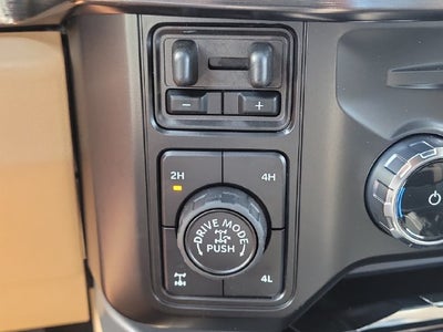2027 Ford F-250SD Lariat 4WD CREW CAB