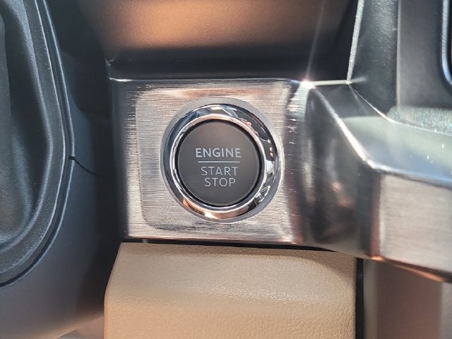2027 Ford F-250SD Lariat 4WD CREW CAB