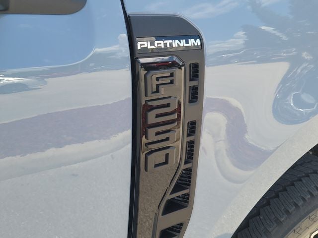 2026 Ford F-250SD Platinum 4WD CREW CAB