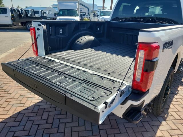 2026 Ford F-250SD Lariat 4WD CREW CAB