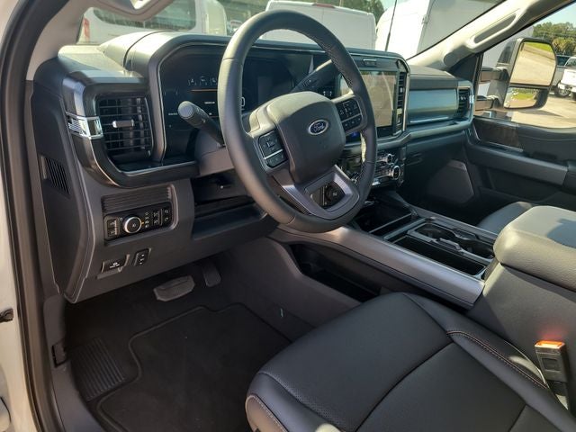 2026 Ford F-250SD Lariat 4WD CREW CAB