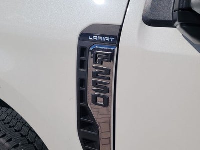 2026 Ford F-250SD Lariat 4WD CREW CAB