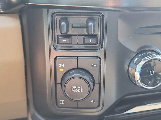 2026 Ford F-250SD Lariat 4WD CREW CAB