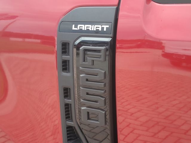 2026 Ford F-250SD Lariat 4WD CREW CAB