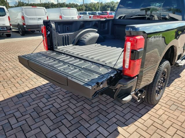 2026 Ford F-250SD Lariat 4WD CREW CAB