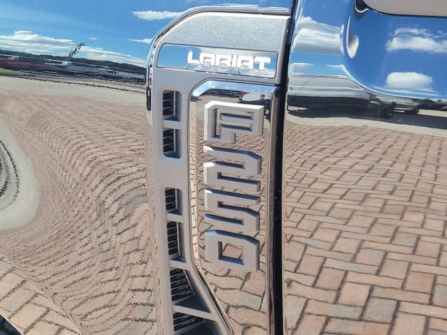 2026 Ford F-250SD Lariat 4WD CREW CAB