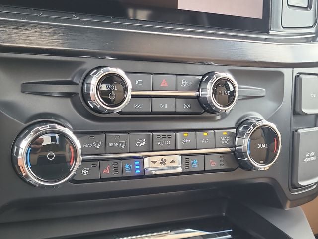 2026 Ford F-250SD Lariat 4WD CREW CAB