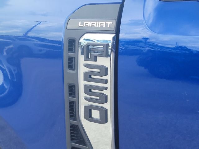 2026 Ford F-250SD Lariat 4WD CREW CAB