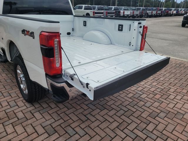 2026 Ford F-250SD Lariat 4WD CREW CAB