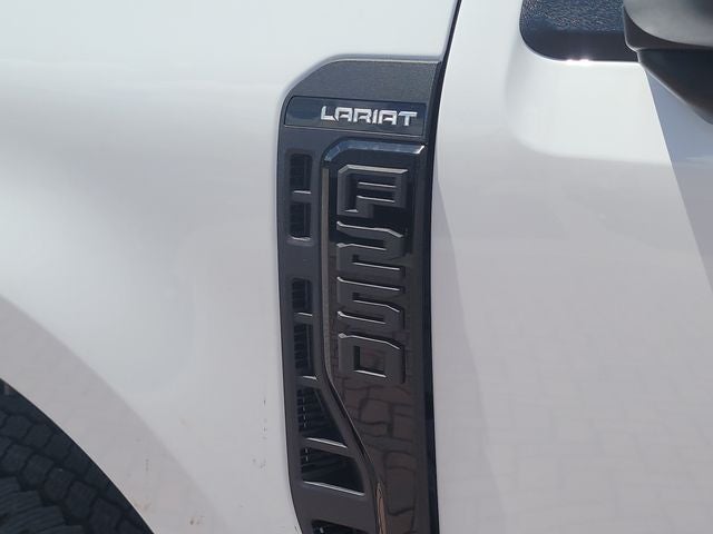 2026 Ford F-250SD Lariat 4WD CREW CAB