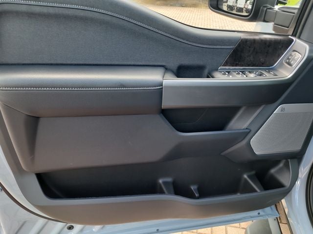 2026 Ford F-250SD Lariat 4WD CREW CAB
