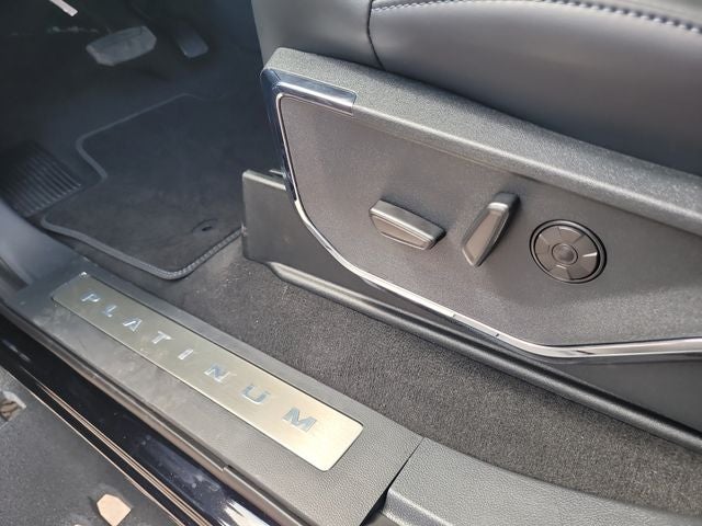 2026 Ford F-250SD Platinum 4WD CREW CAB
